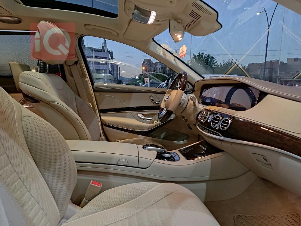 مرسيدس بنز الفئة S مايباخ